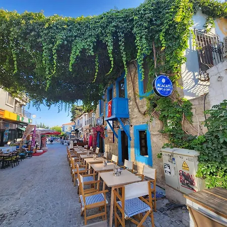 Kapela Taş Alaçatı Otel Çeşme