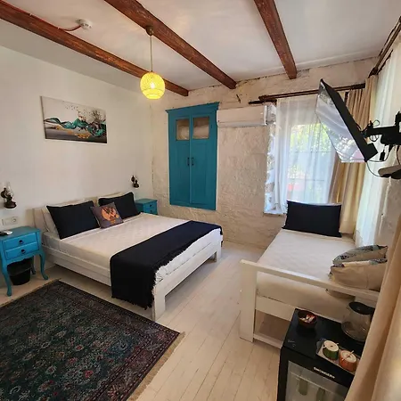 Ξενοδοχείο Kapela Tas Alacati *