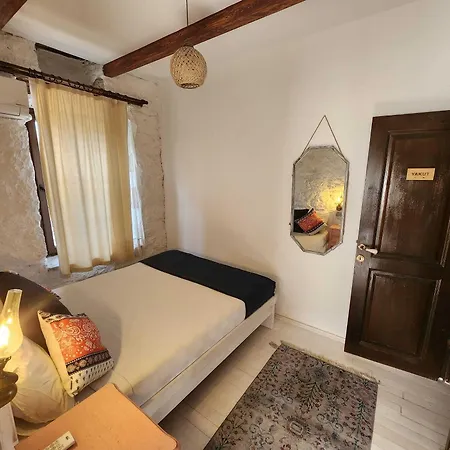 Kapela Tas Alacati Ξενοδοχείο