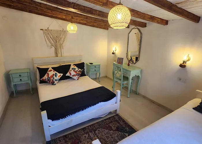 Kapela Tas Alacati Hotell